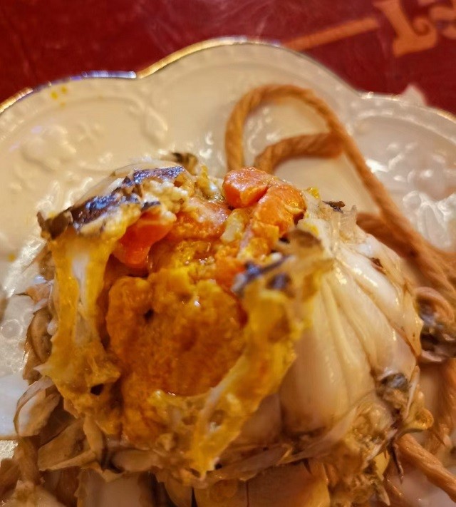 中秋吃上美味的大闸蟹,美味可口的大闸蟹缺席中秋家宴