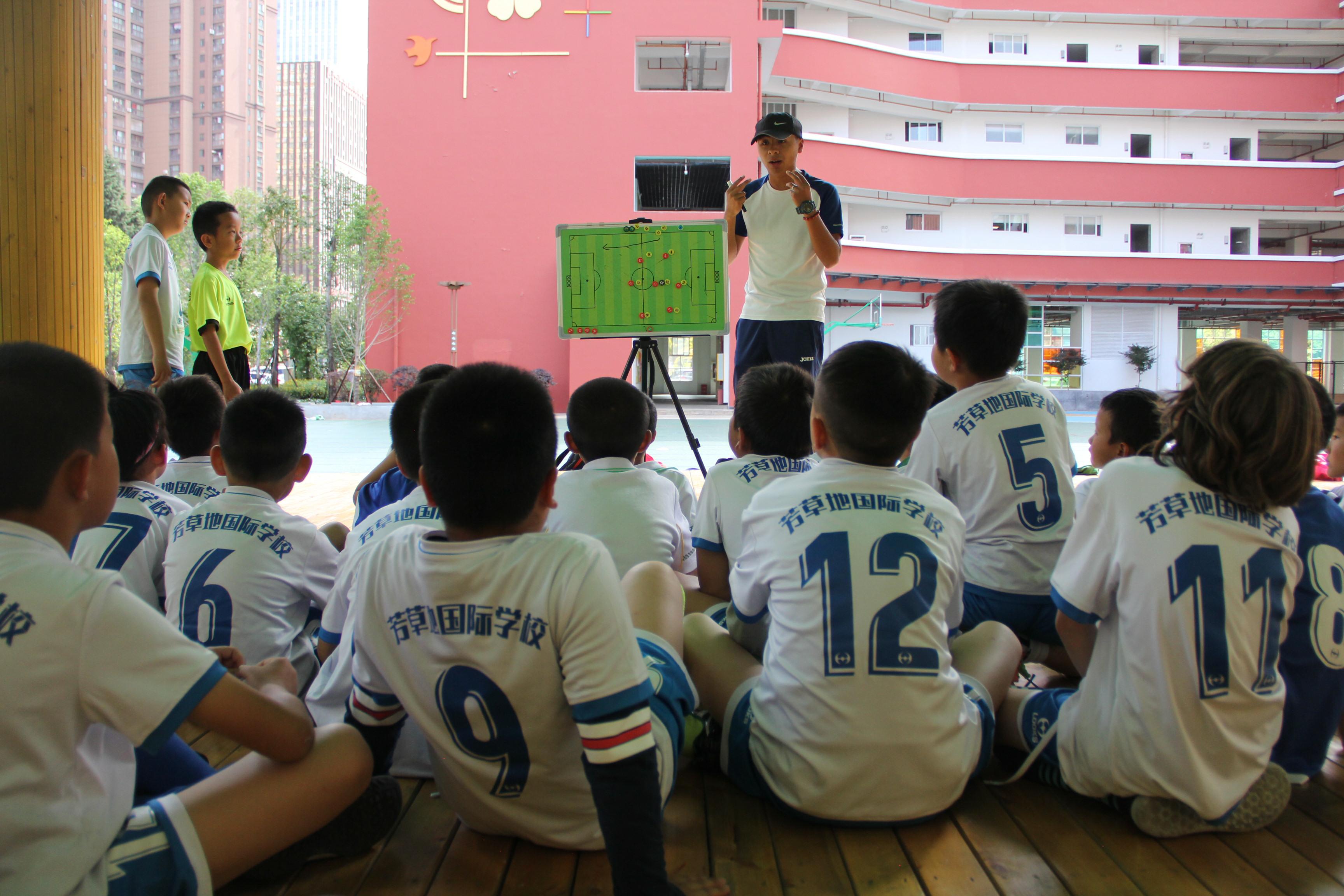昆明奋进杯足球赛,芳草地国际学校昆明女子足球队
