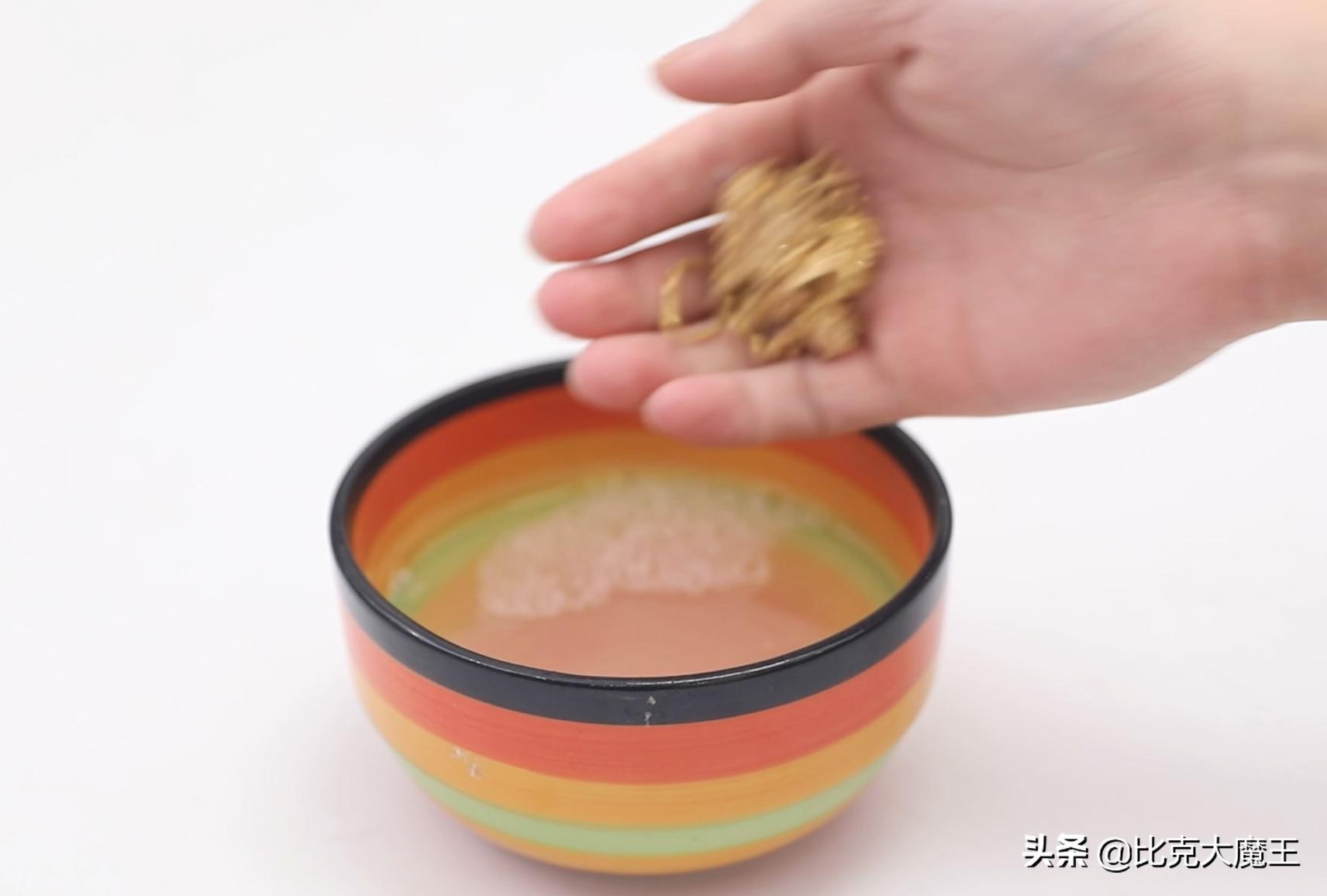 金首饰的正确清洗技巧,金首饰长期佩戴如何去污