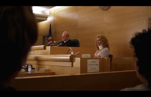 选美皇后穷困潦倒，竟靠着起诉280亿的大公司，一举成为百万富翁