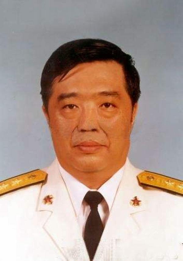 贺龙之子贺鹏飞，委托商人为祖国买下航母，成瓦良格号航母大功臣