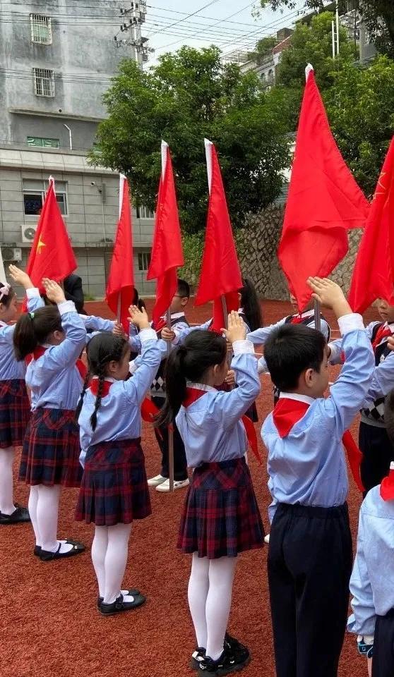 争做好队员入队仪式,霞浦县第六小学入队仪式