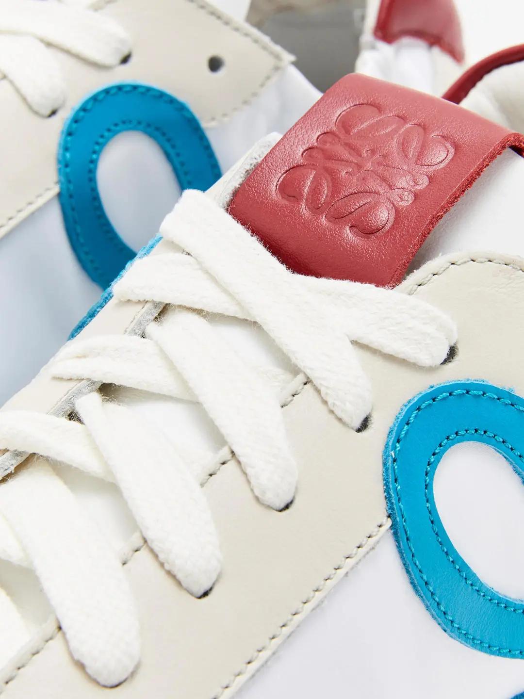 德训鞋奶油蓝白,白百何黑色德训鞋穿搭