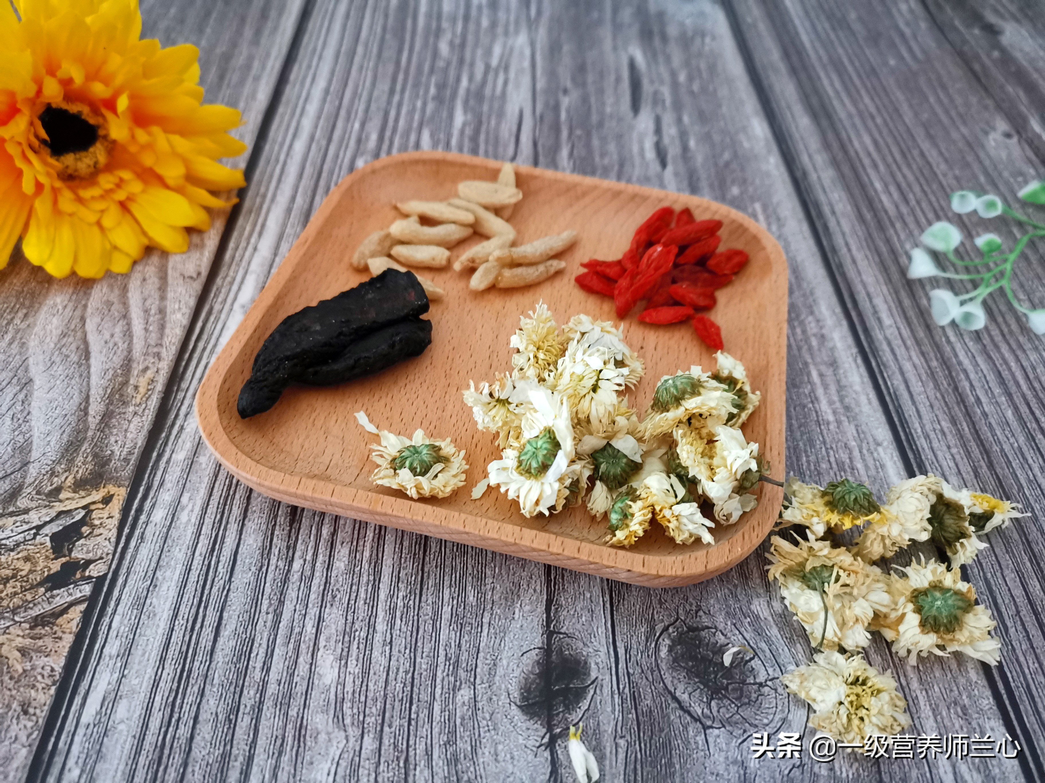 春天喝什么花茶对人的身体比较好,春天多喝花茶真的能让你美上十倍