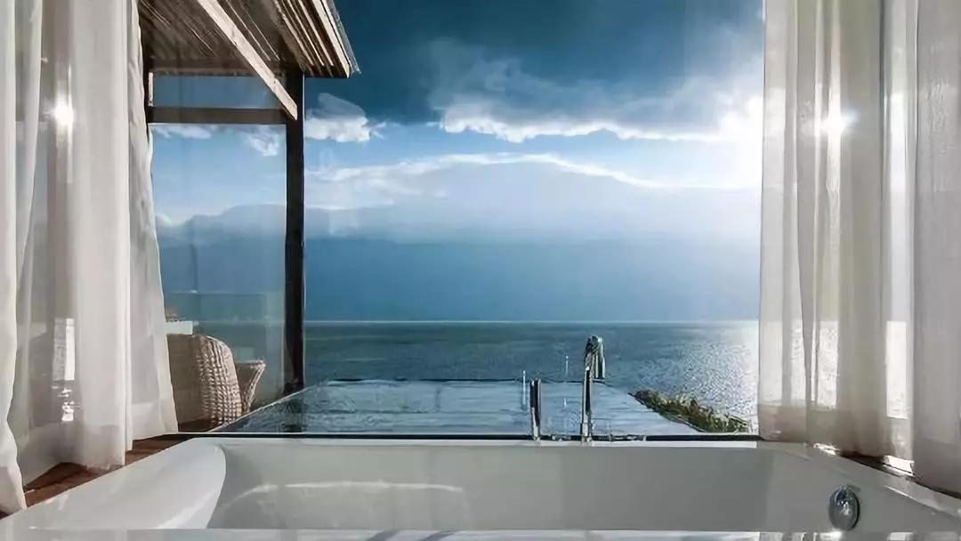 慢综艺之光拒绝剧本测评数十家“顶级”民宿，第一期就是浮云牧场