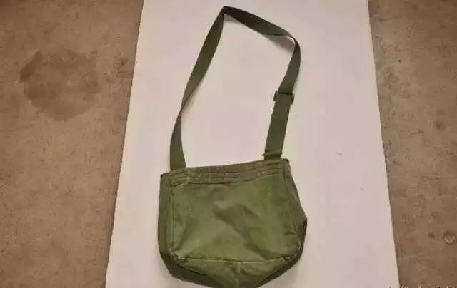 广西梧州95年的身份证开头,广西2001年的居民身份证