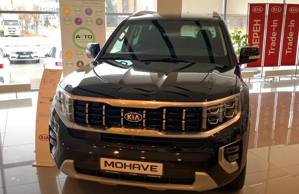 起亚最新款霸锐柴油版越野视频,全新起亚霸锐上市了吗