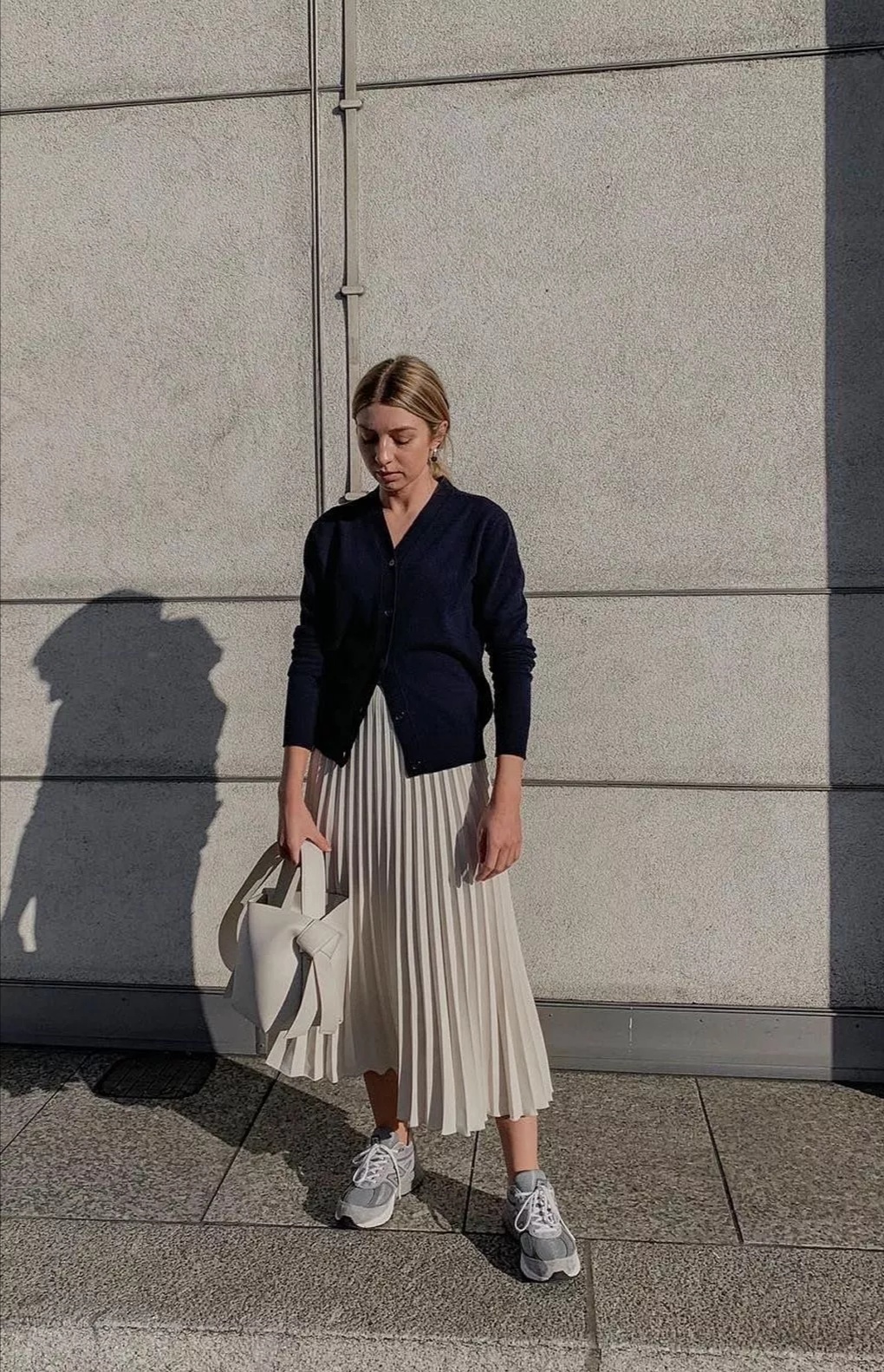 腿粗屁股大女生穿个什么裙子,腿粗屁股大的女生穿裤子还是裙子