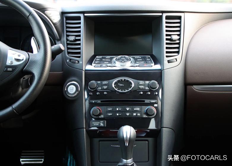 英菲尼迪fx50巅峰版评测,fx50巅峰版试驾