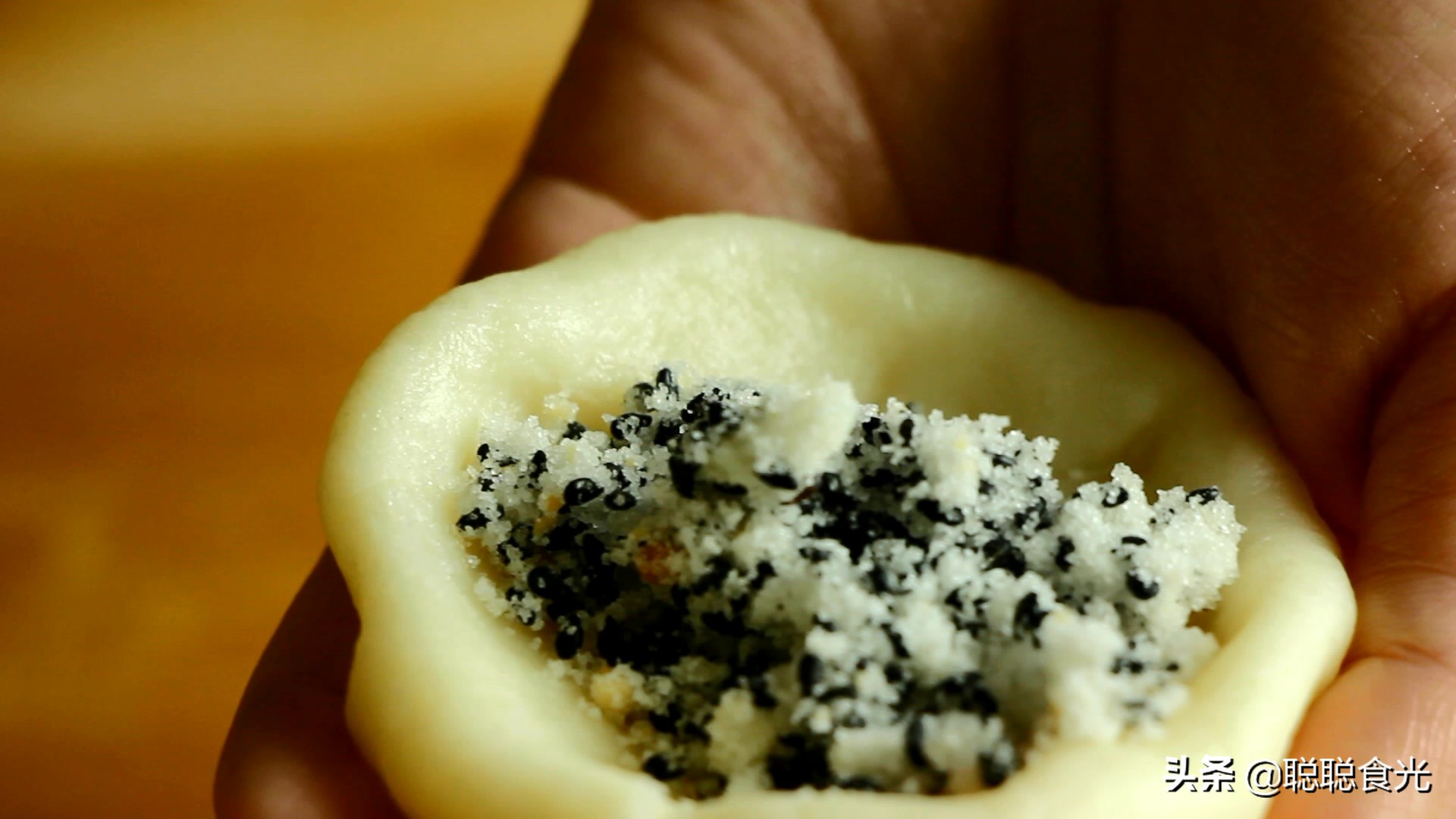 怎样做炸糖糕才能更酥脆,酥脆油炸糖糕的做法