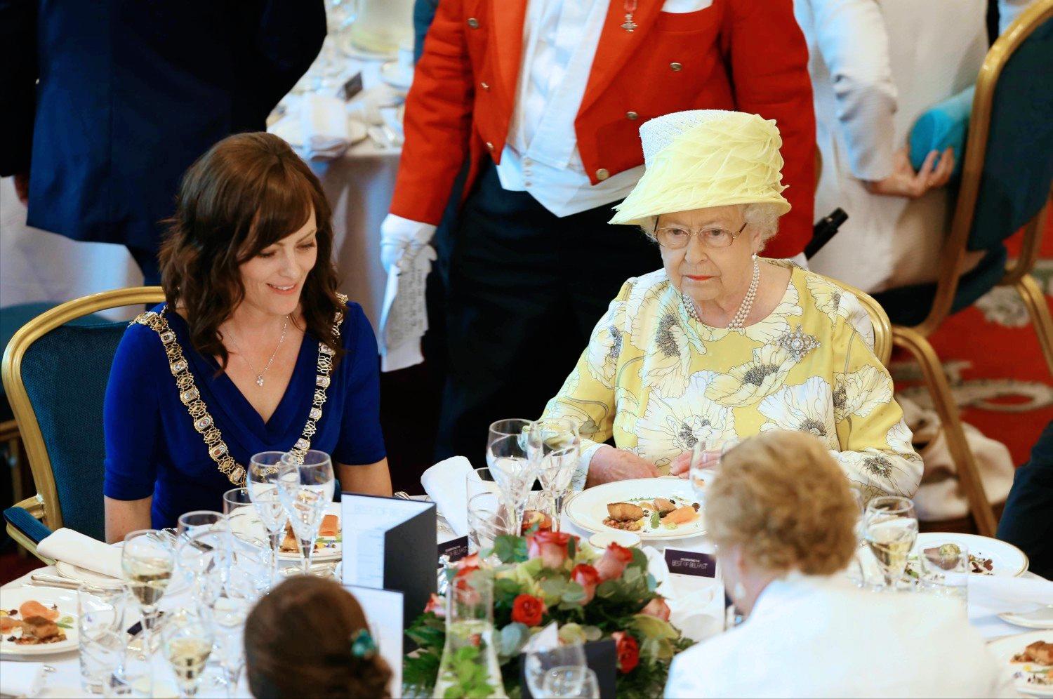 英国王室每天吃什么最好,揭秘英国王室饮食禁忌和偏爱