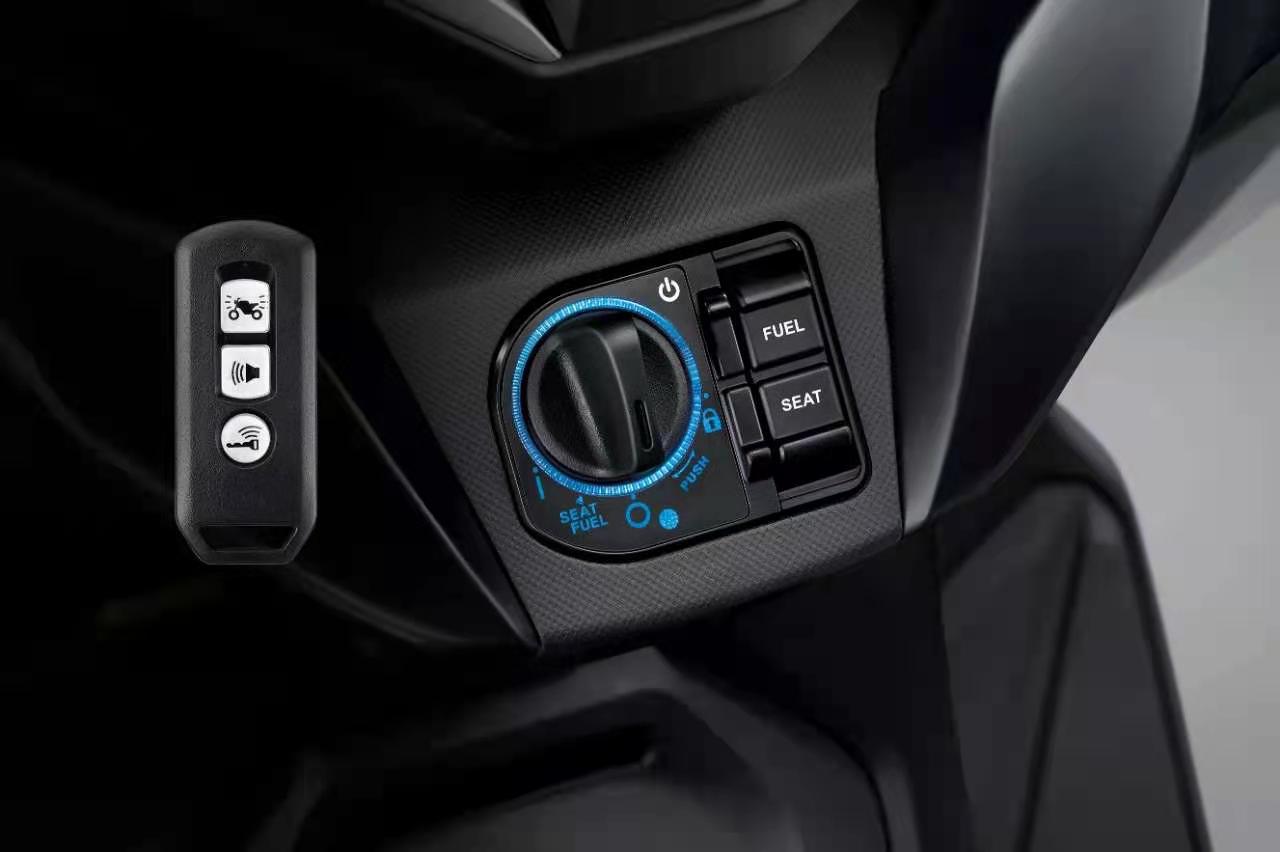 佛沙300和tmax300,本田佛沙300售价公布