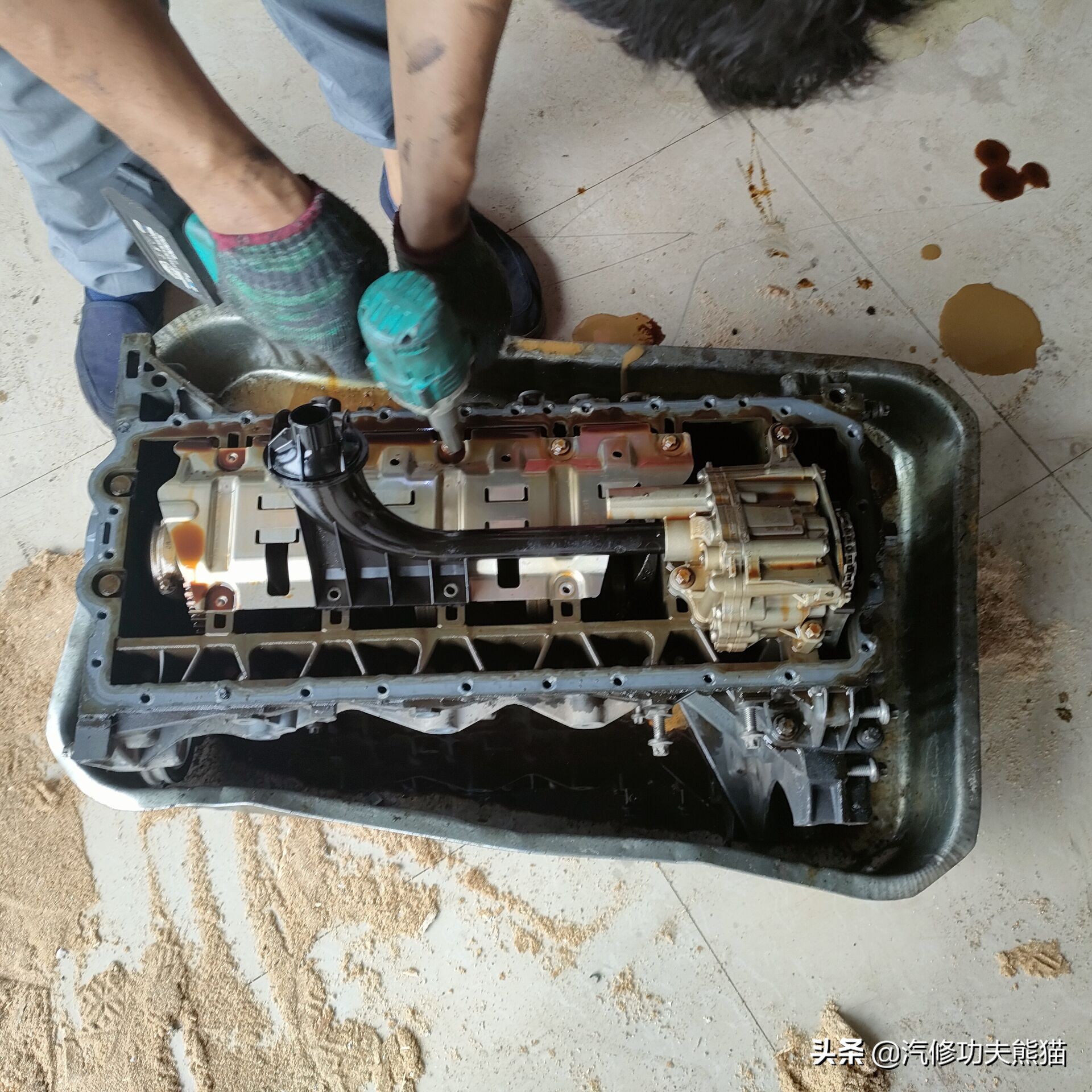 e90宝马325i容易烧机油,宝马e90325i烧机油能修好吗