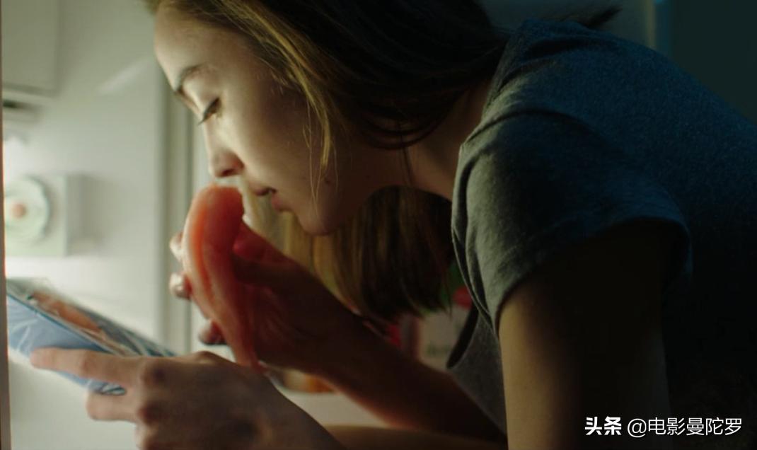 小伙谈了个漂亮女友,却不知她全家都是食人族,一部猎奇类文艺片