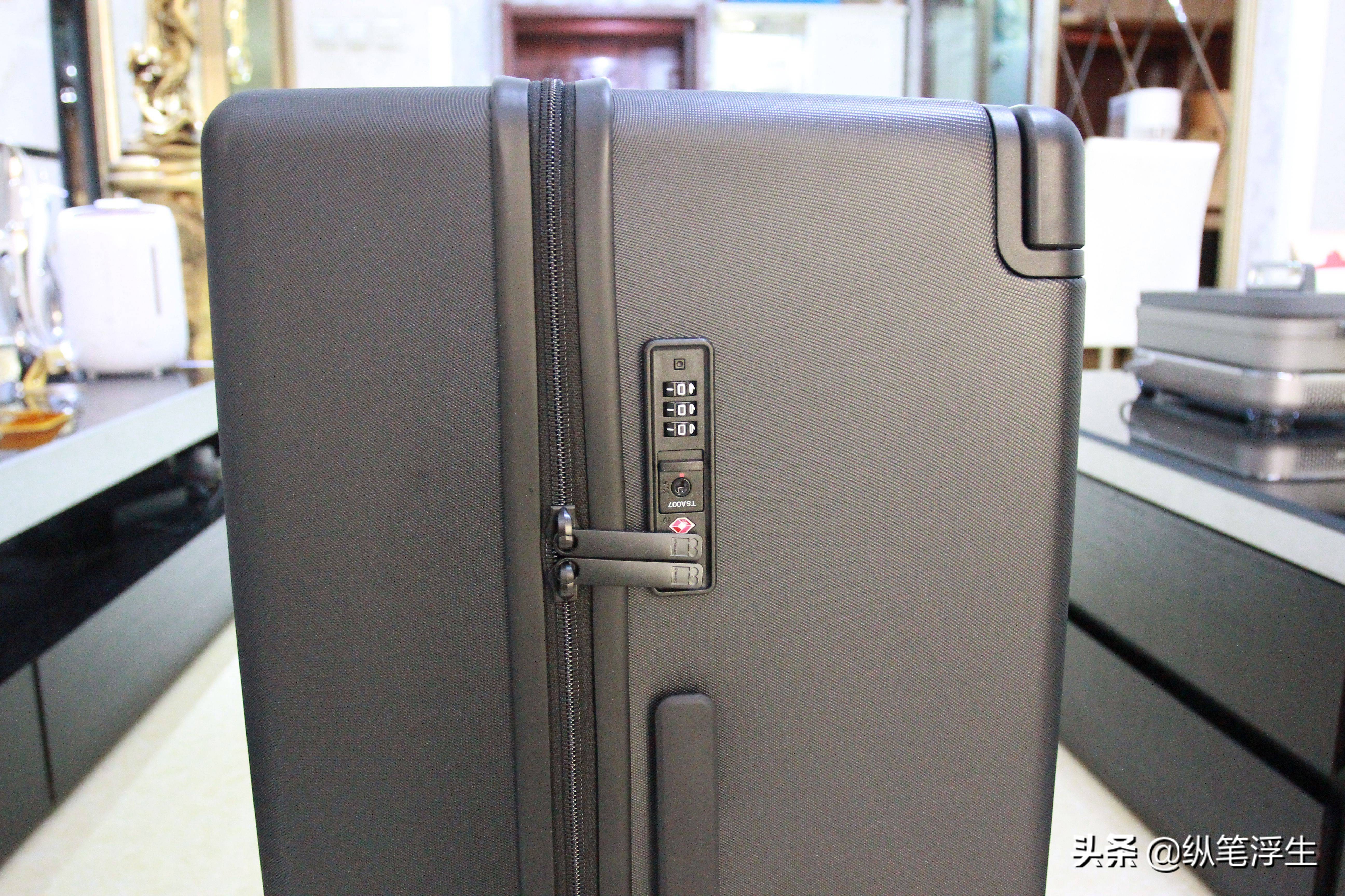 旅行箱爆款地平线8号,超大容量旅行箱100寸