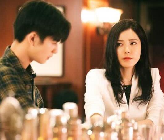 曾黎美貌刘烨,曾黎年轻时的颜值秦海璐评价