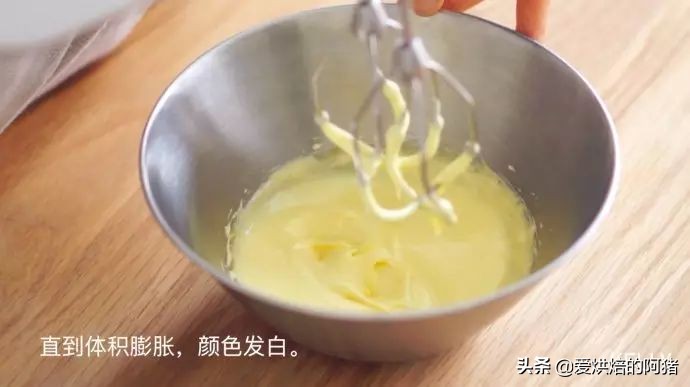 提拉米苏不用隔热打发蛋黄的方法,提拉米苏放蛋黄有什么用