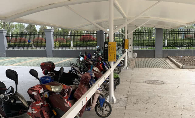 优卡充电站设备多少钱一套,优卡充智能充电站功率低