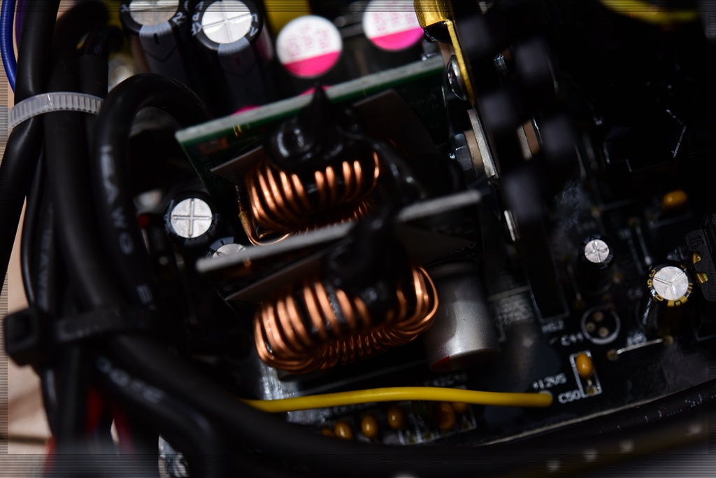 爱国者es650什么电容,爱国者yogo电源es650