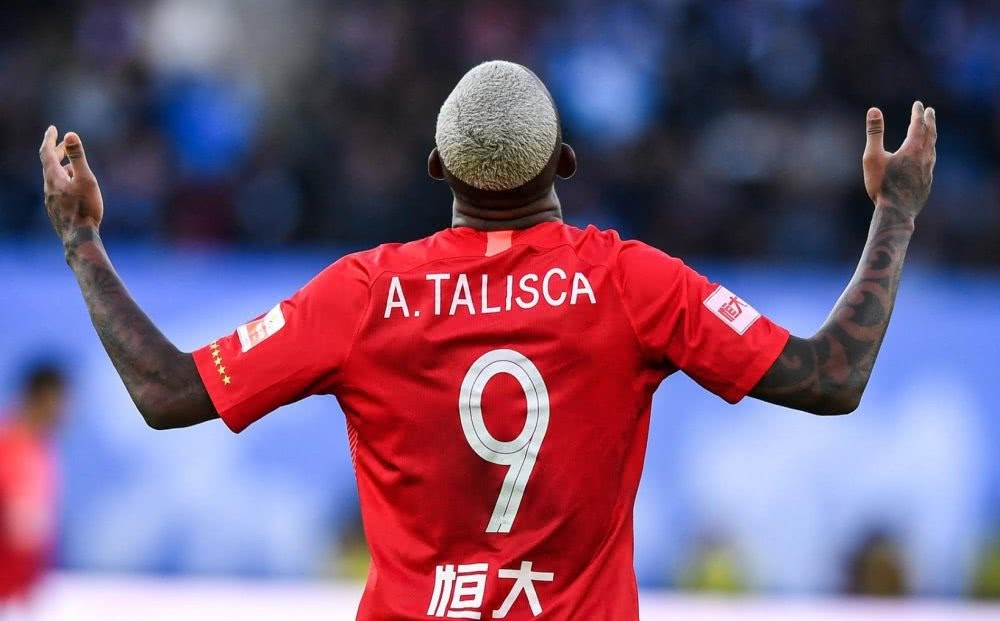 血亏1.7亿!塔利斯卡走广州队加速没落,网友:他距传奇一步之遥