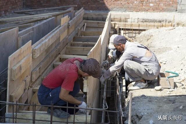 工地打混凝土一个工多少钱,工地打混凝土多一方正常吗