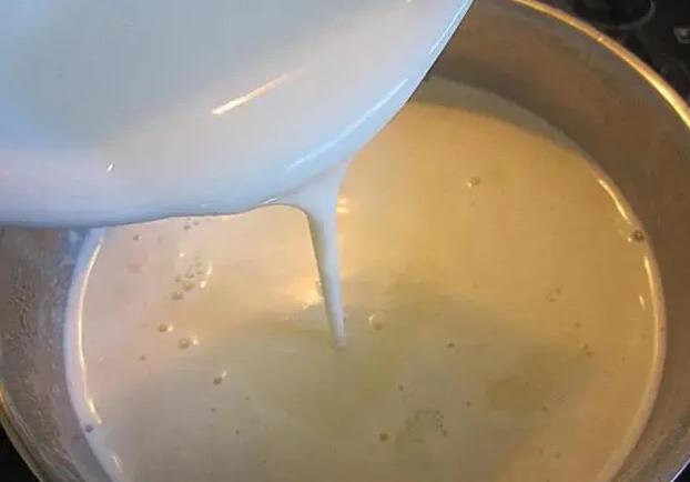 做饭用的生粉和淀粉有什么区别,生粉和淀粉炒菜时有什么区别