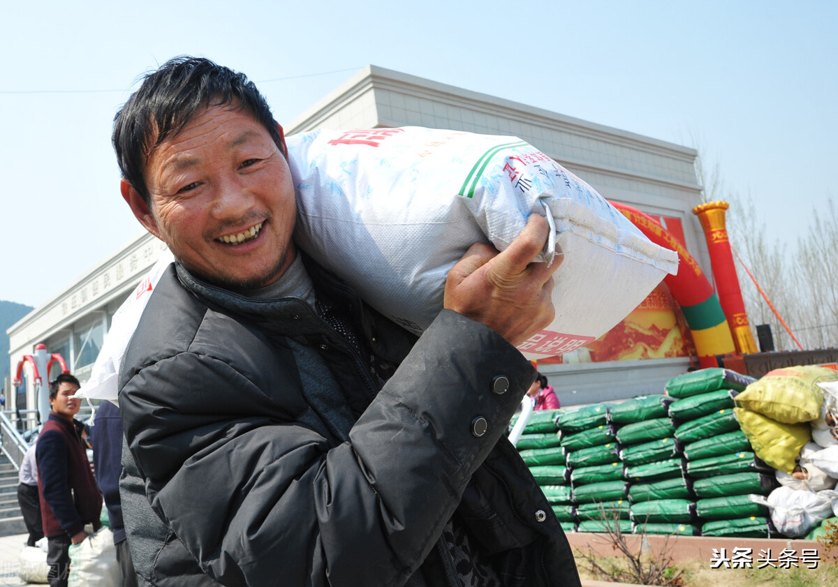 卖肥料到底赚不赚钱,肥料靠什么赚钱