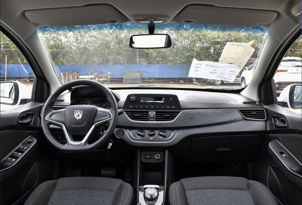 宝骏310耐用皮实吗,宝骏310小型车保值率排行榜