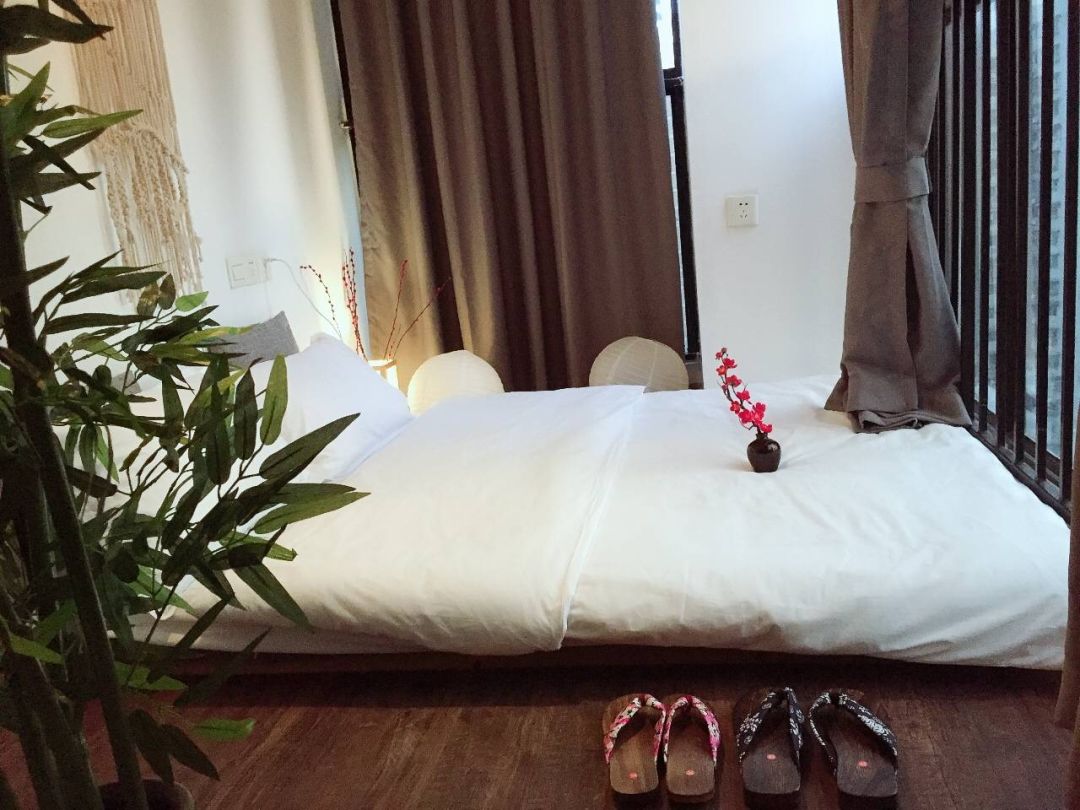 重庆100-200民宿推荐以及价格,100家苍蝇馆子重庆