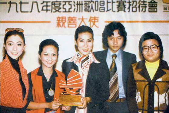 莫文蔚30岁演唱会,52岁的莫文蔚