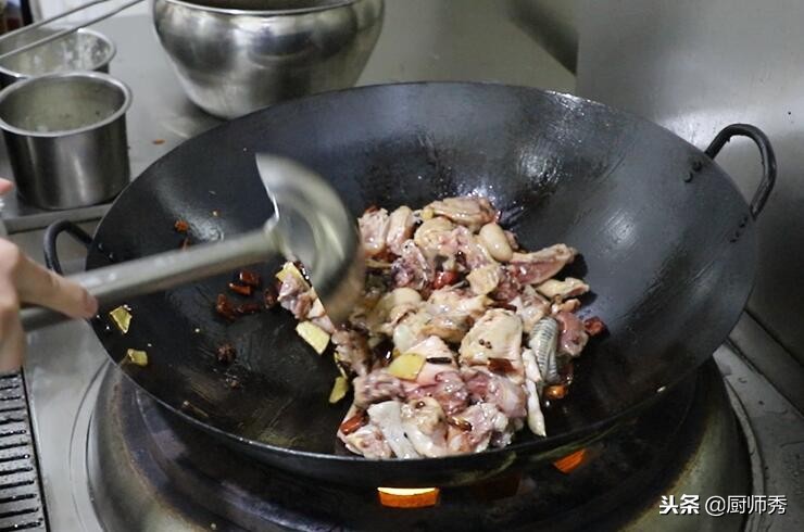 炒鸡米饭酱料配方,炒鸡的正确炒法