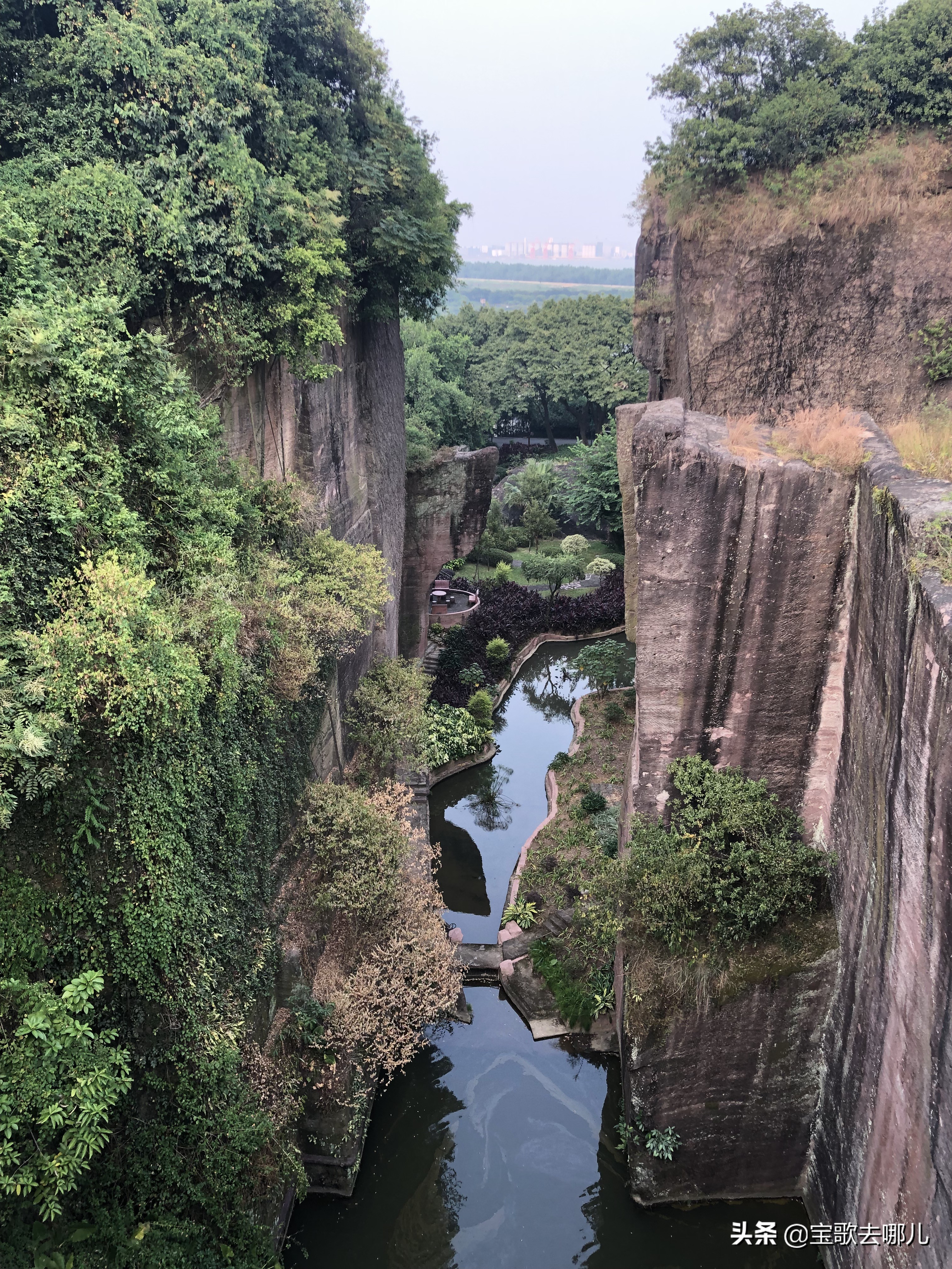 莲花山广州,广州莲花山莲花仙境简介