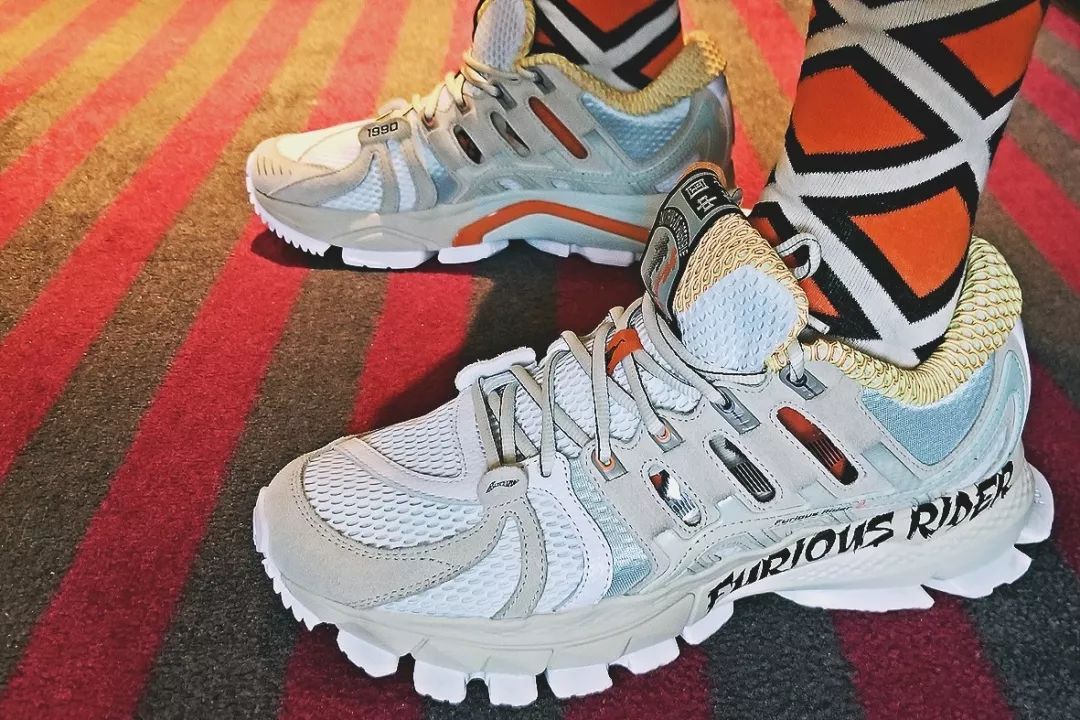 匹克新款休闲鞋曝光，设计撞脸悟道，强行解构风有点奇怪？