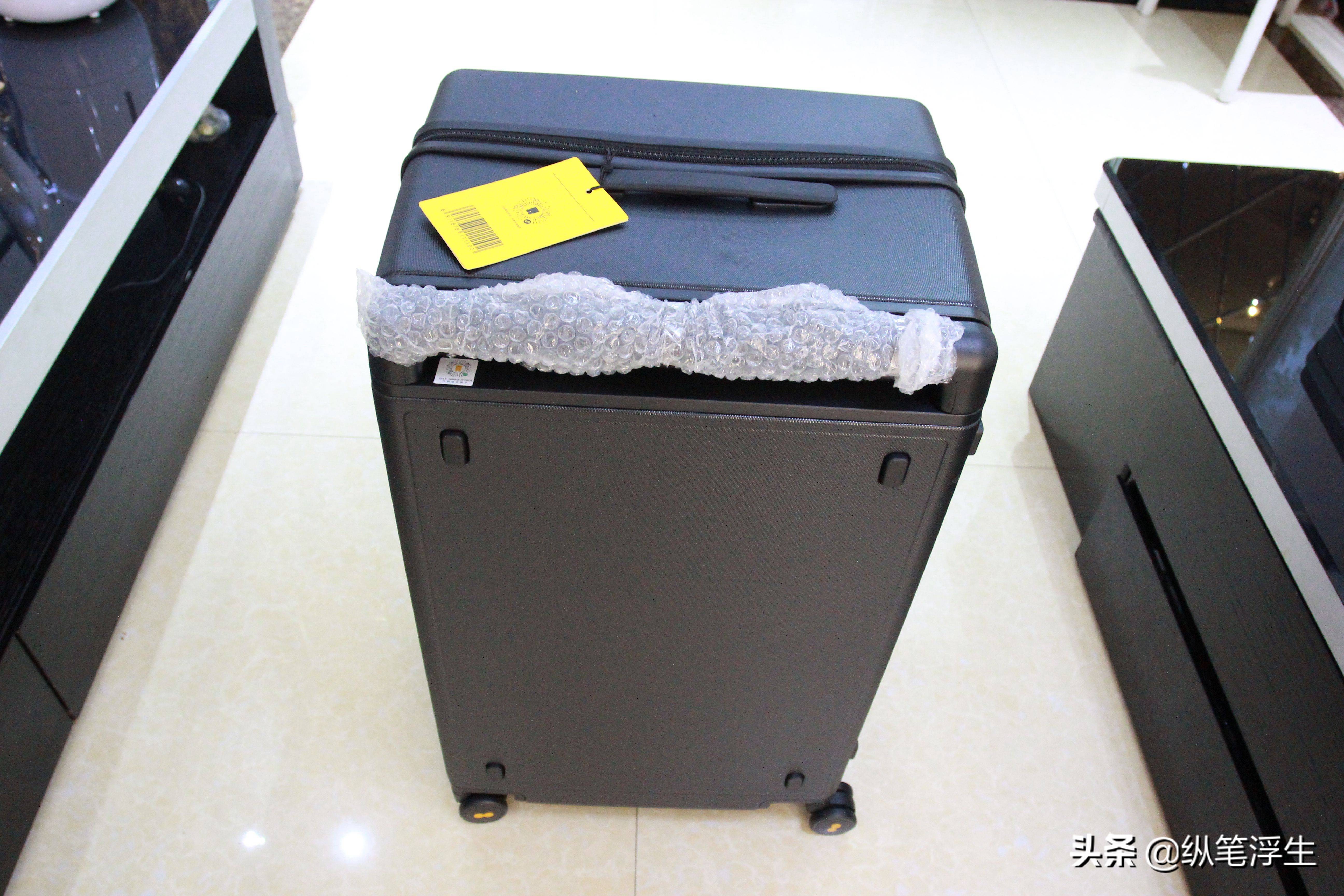 旅行箱爆款地平线8号,超大容量旅行箱100寸