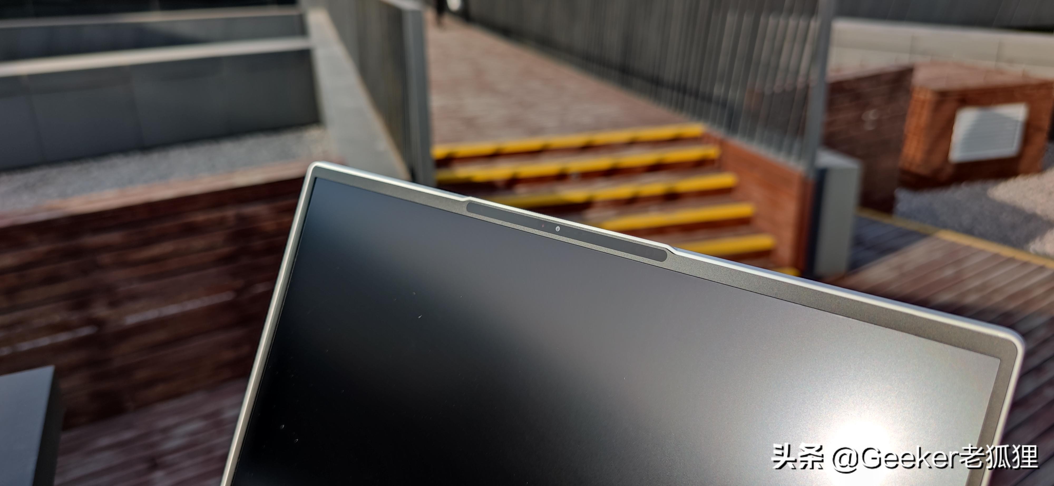 炫酷白笔记本推荐,纯白色笔记本高颜值推荐