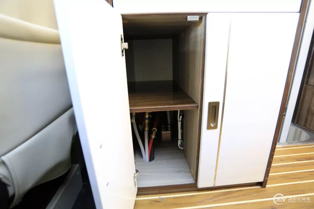 不超过50万的越野房车,不到40万的豪华大型房车