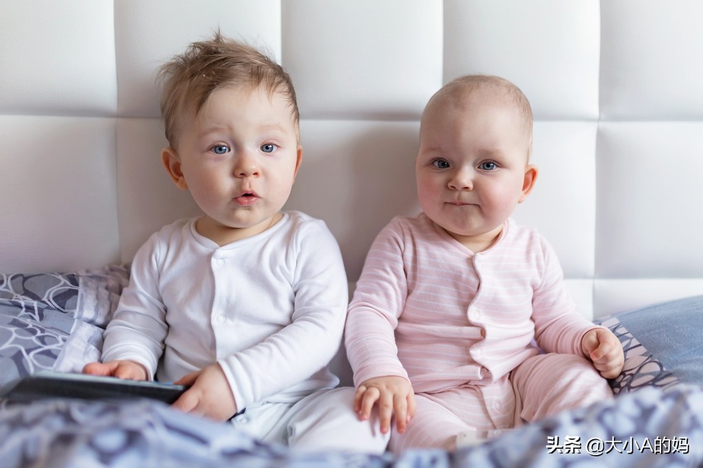 1岁半宝宝玩哪些玩具能开发智力,1岁宝宝益智玩具亲子互动