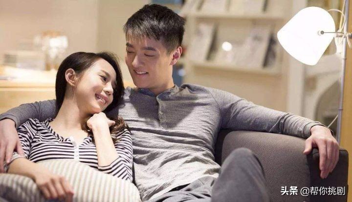 男女之间从认识到产生爱情的过程,两性之间的女生要懂的道理