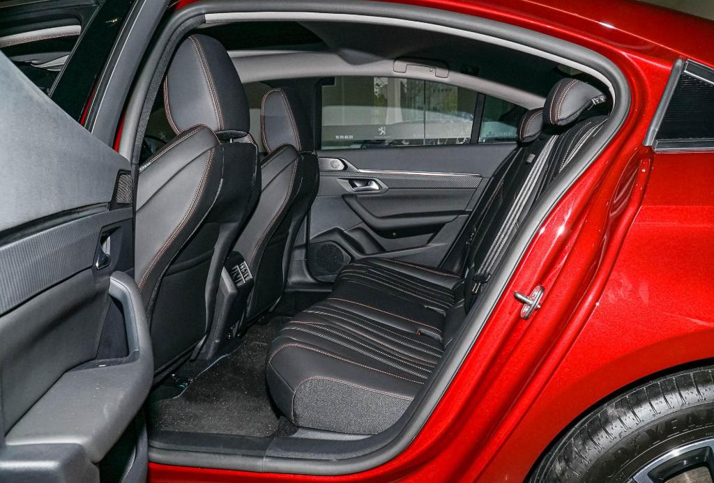 标致508品牌价值,标致5082015款1.6t自动致臻版hud