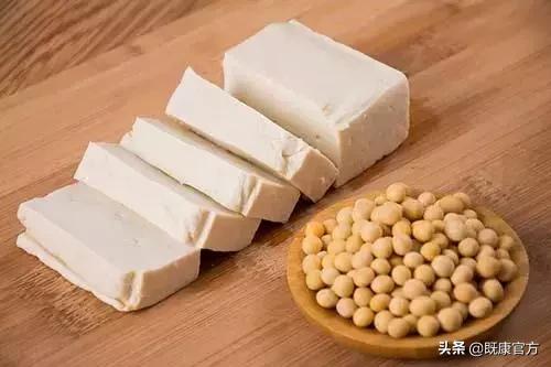 减肥期间可以用豆腐代替鸡胸肉吗,减肥期间虾可以用豆腐来代替吗