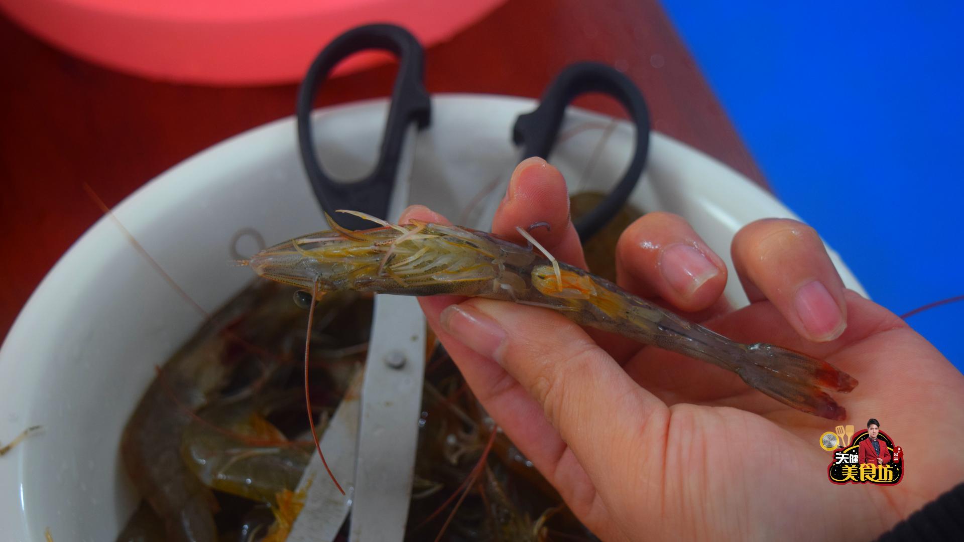 家里面的大虾怎样做,小孩子爱吃的大虾的做法大全