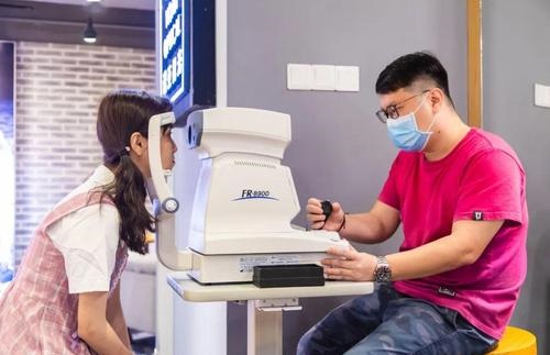 一年挣4万的眼镜店有必要开吗,一般暴利眼镜店的8条经验