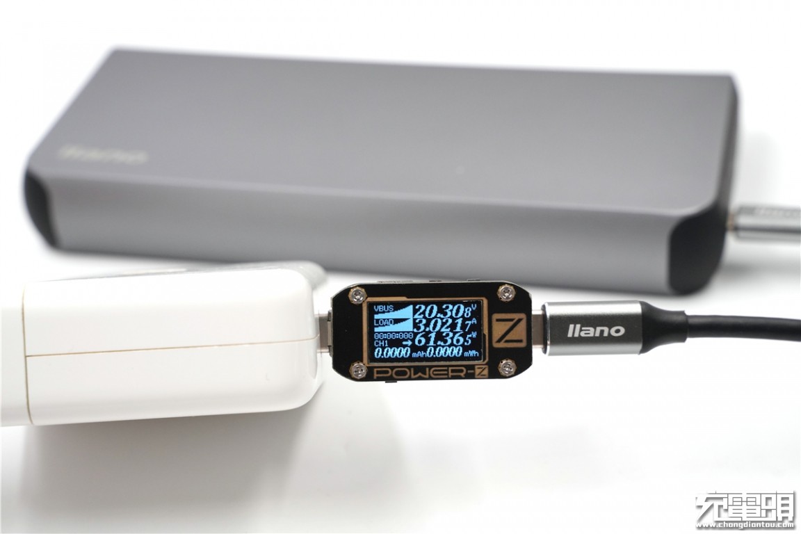 绿巨能22.5瓦充电器,绿巨能18w移动电源评测