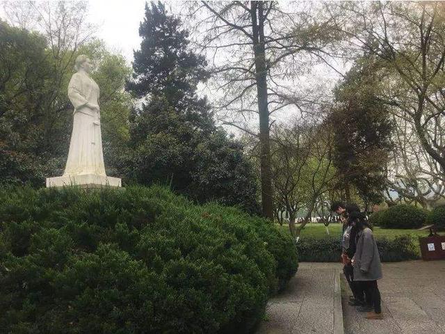 戏台两边的绝妙对联长联,史上最绝妙的10副对联