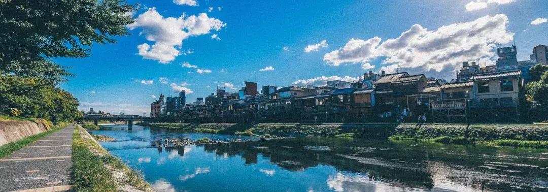 浜兘澶滄櫄绾冲噳,浜兘绾冲噳