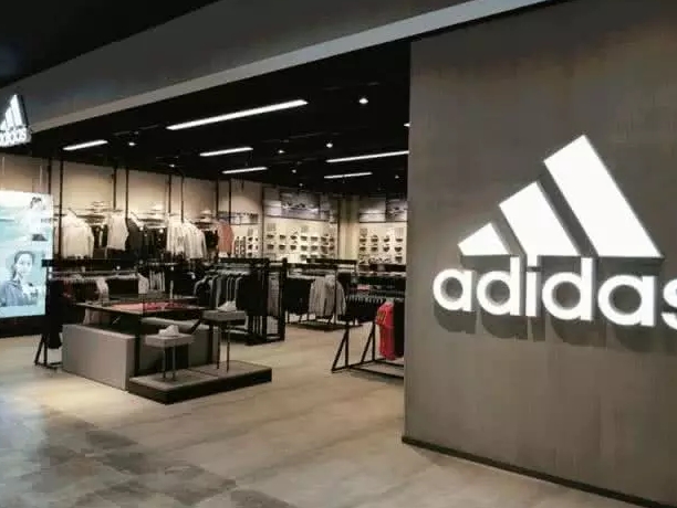 优衣库阿迪nike,优衣库adidas