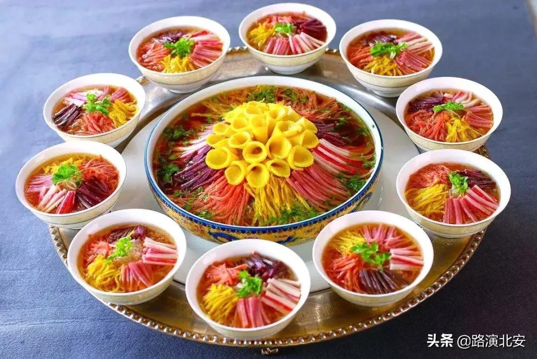 大中午的……看完这篇，更饿了