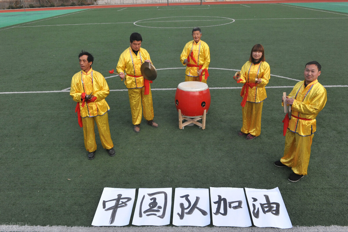 为什么外国教练来指导中国队,为什么外国教练带不动足球