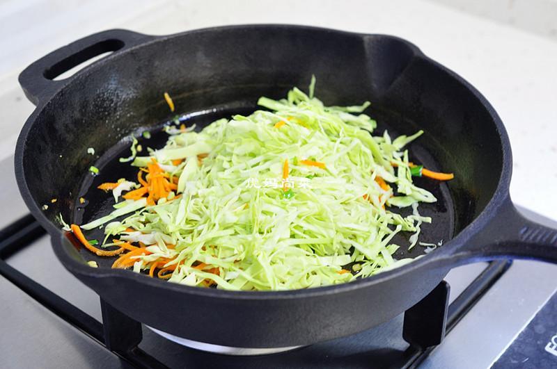 炒米粉怎么泡才会软又有弹性,炒米粉要把粉泡到什么程度