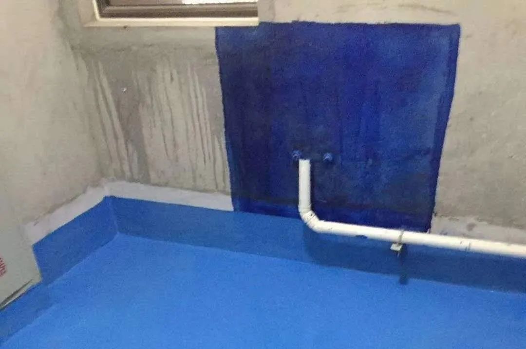卫生间防水涂料加水,防水涂料里边能加水吗